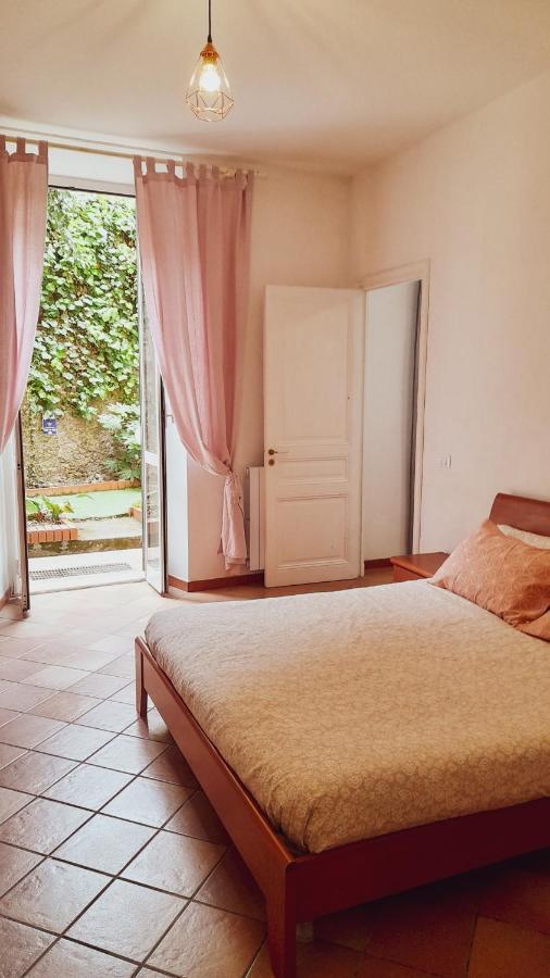 La Casa Di Christina Apartment Imperia Luaran gambar
