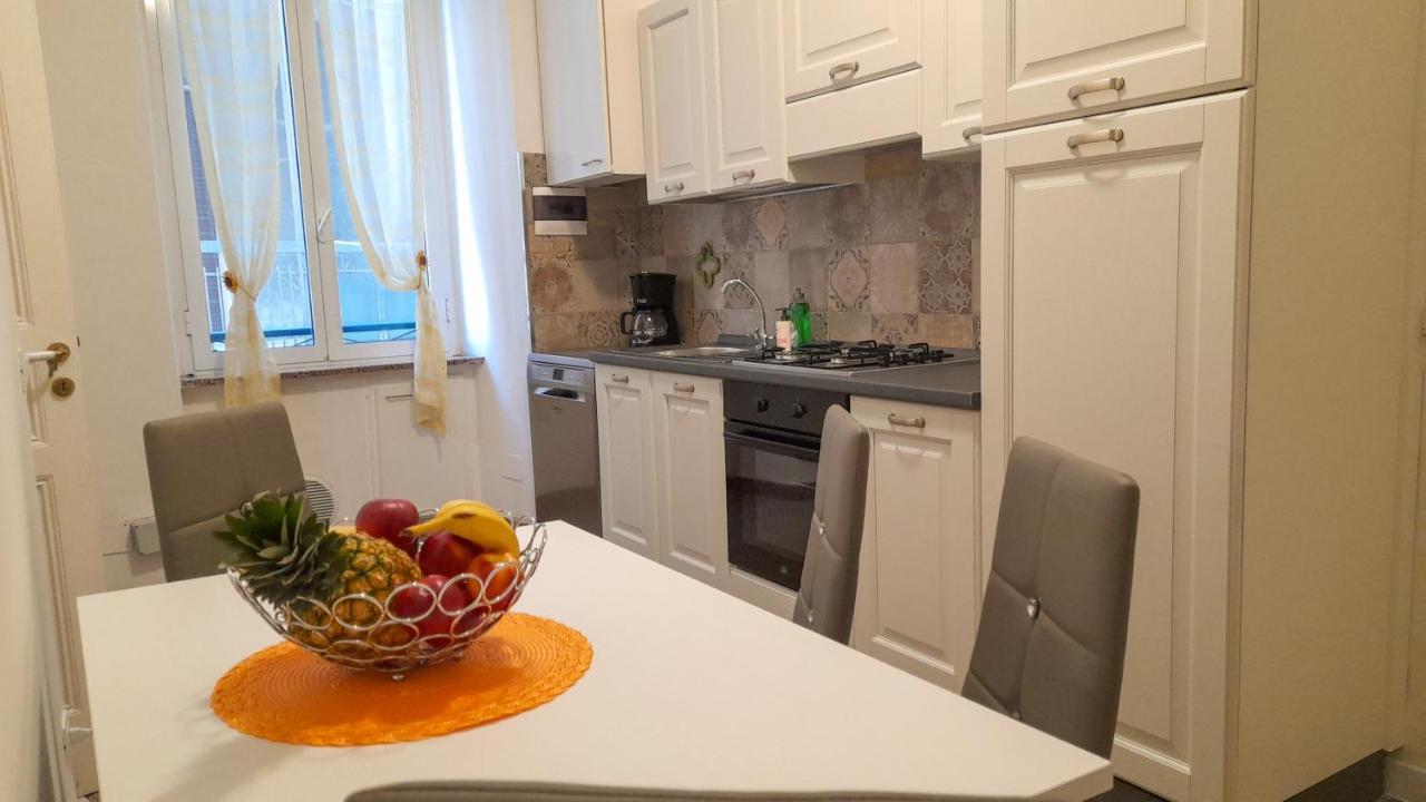 La Casa Di Christina Apartment Imperia Luaran gambar